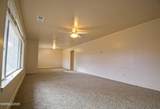 995 Roberts Street - Photo 8
