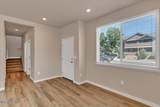 916 Garden Court - Photo 14