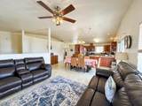300 Mesa Way - Photo 2