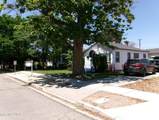 1018 E Street - Photo 1