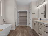 3638 Oakridge Drive - Photo 16