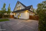 740 Manor Drive - Photo 38