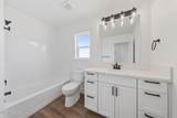 430 Emerald Court - Photo 18
