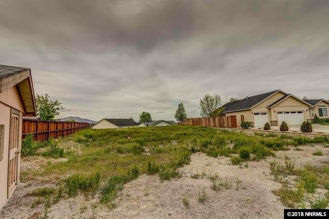 812 Divot Dr - Photo 1
