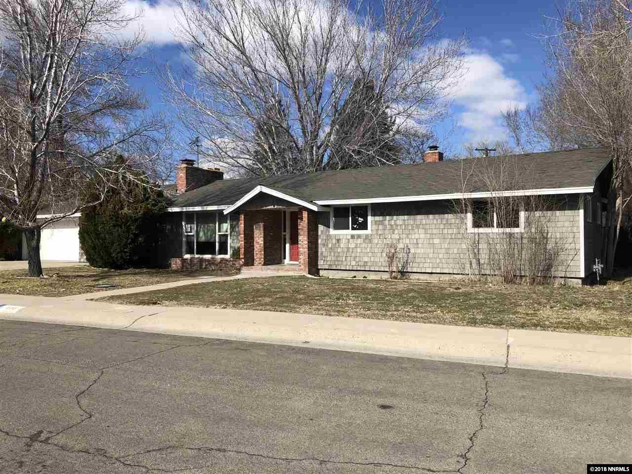 180 Tahoe Dr - Photo 1