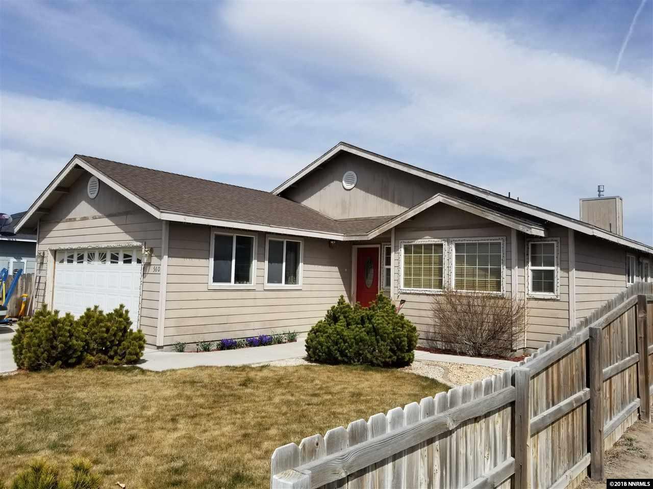 560 Rose Way - Photo 1