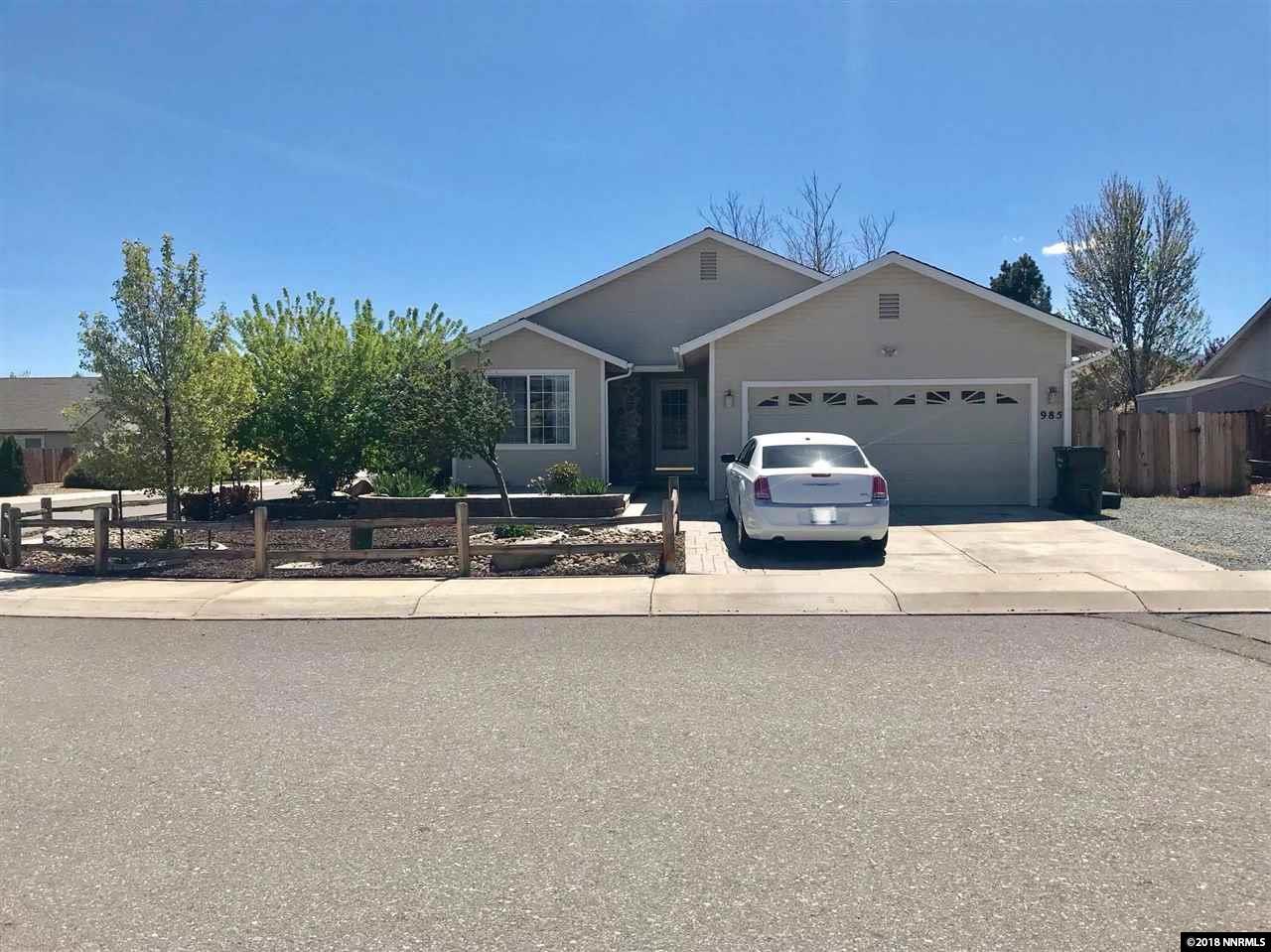 985 Parkview Dr. - Photo 1