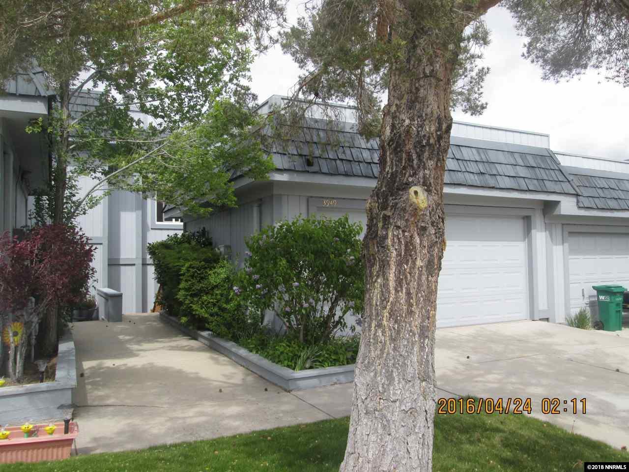 3949 Kings Row - Photo 1