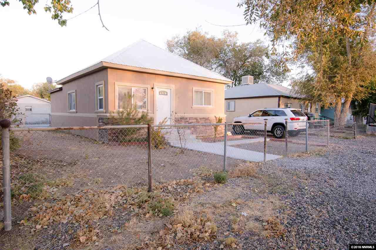 423 5th Street - Photo 1