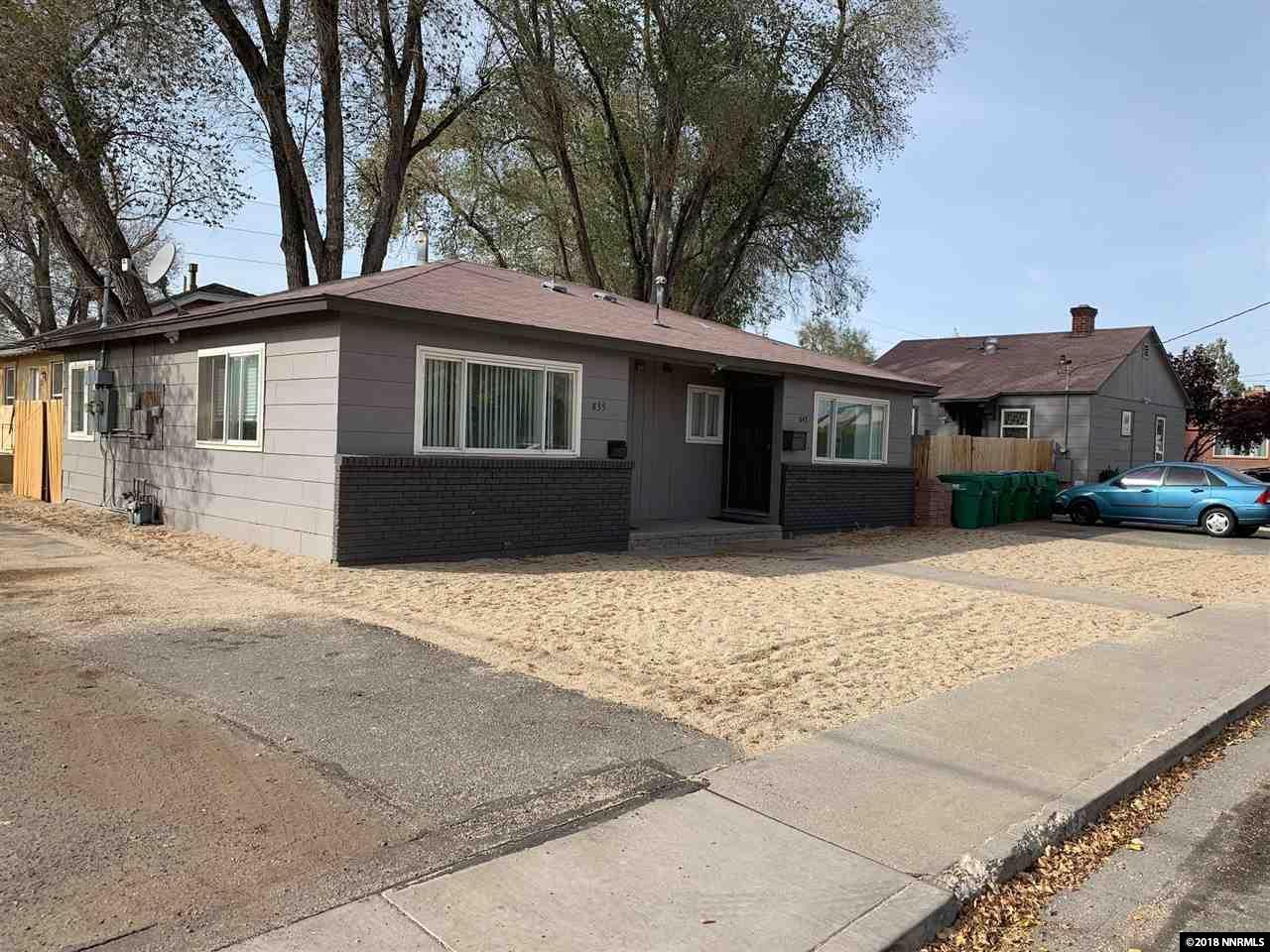 835 20th Street - Photo 1
