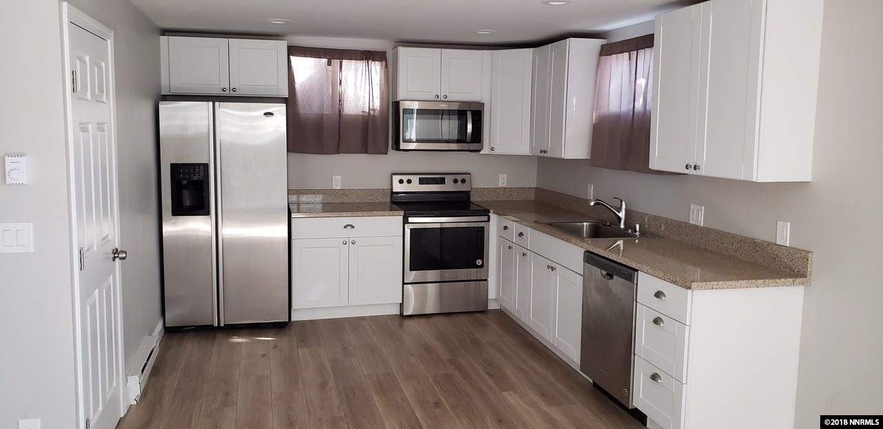 725 6th - Photo 1