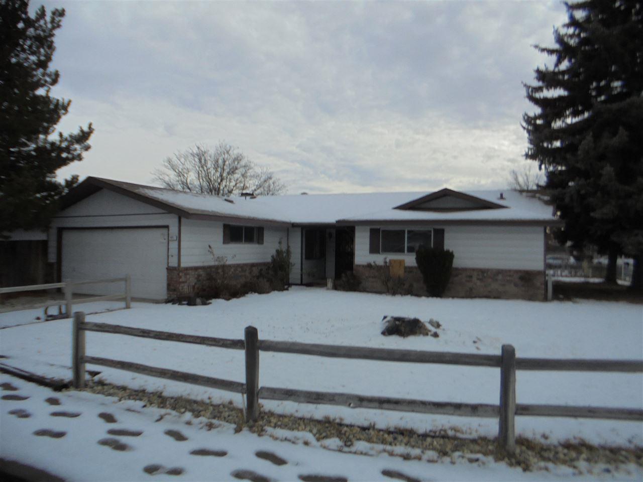471 Michele Way - Photo 1