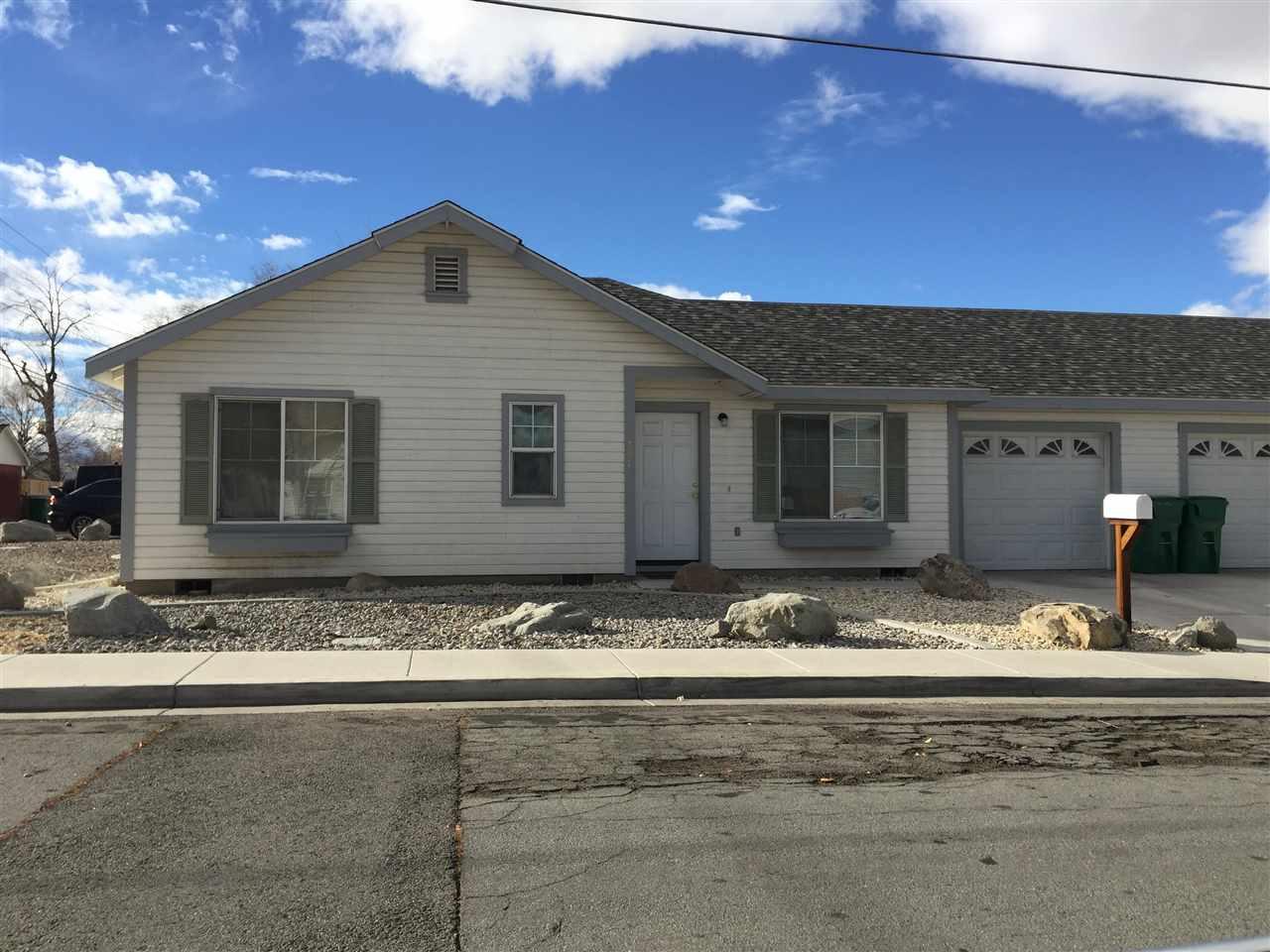 737 18th Street - Photo 1