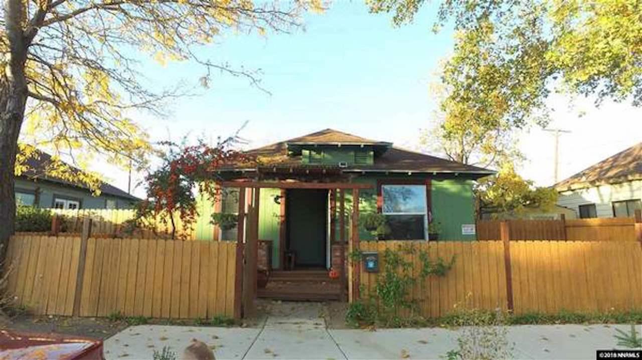 734 F St - Photo 1