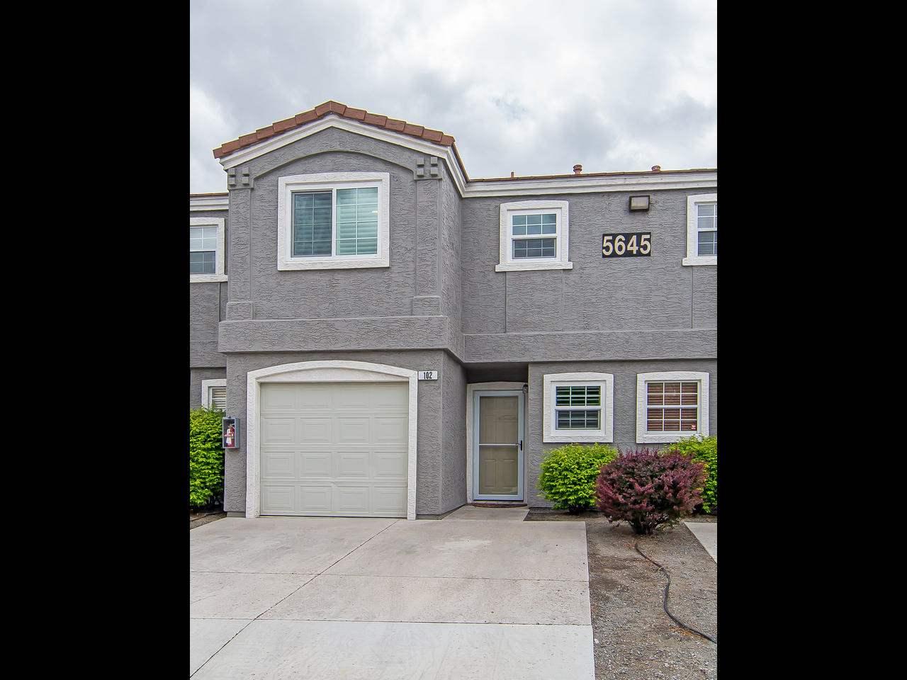 5645 Vista Luna - Photo 1