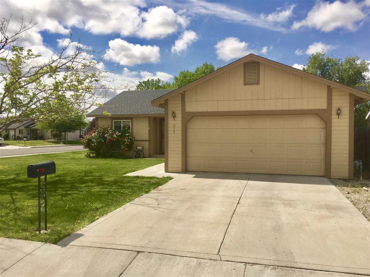 219 Dianna Way - Photo 1