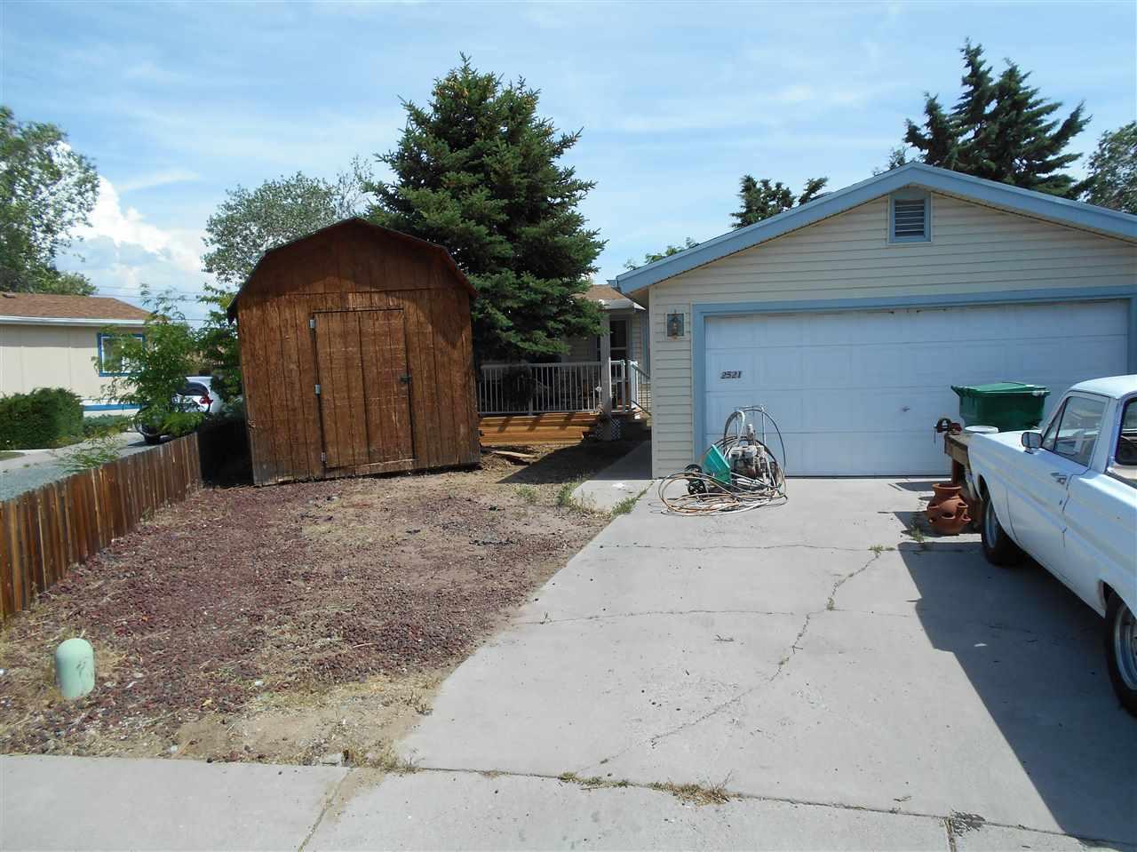 2521 Catherine Circle - Photo 1