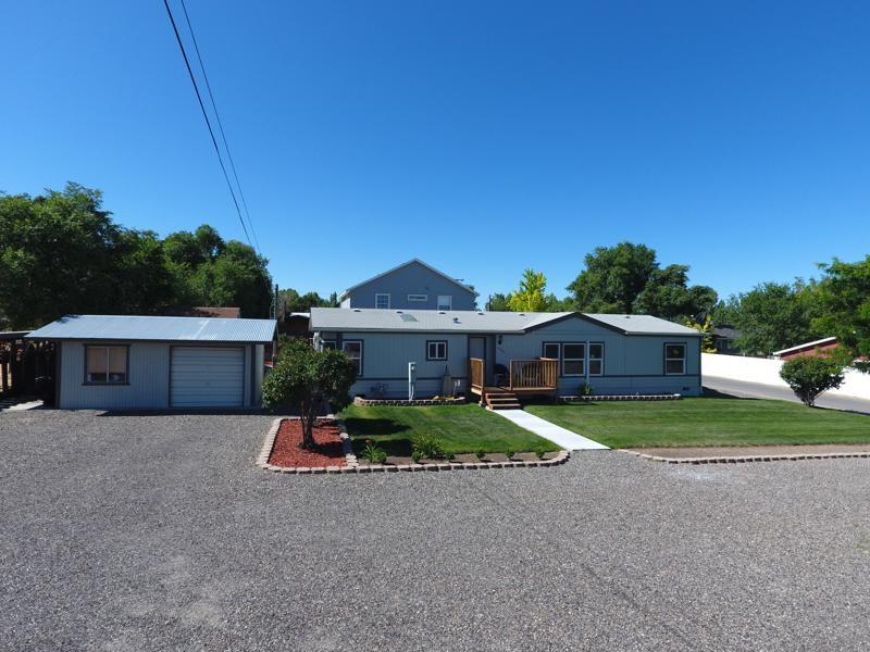 4400 Sunny Dr - Photo 1