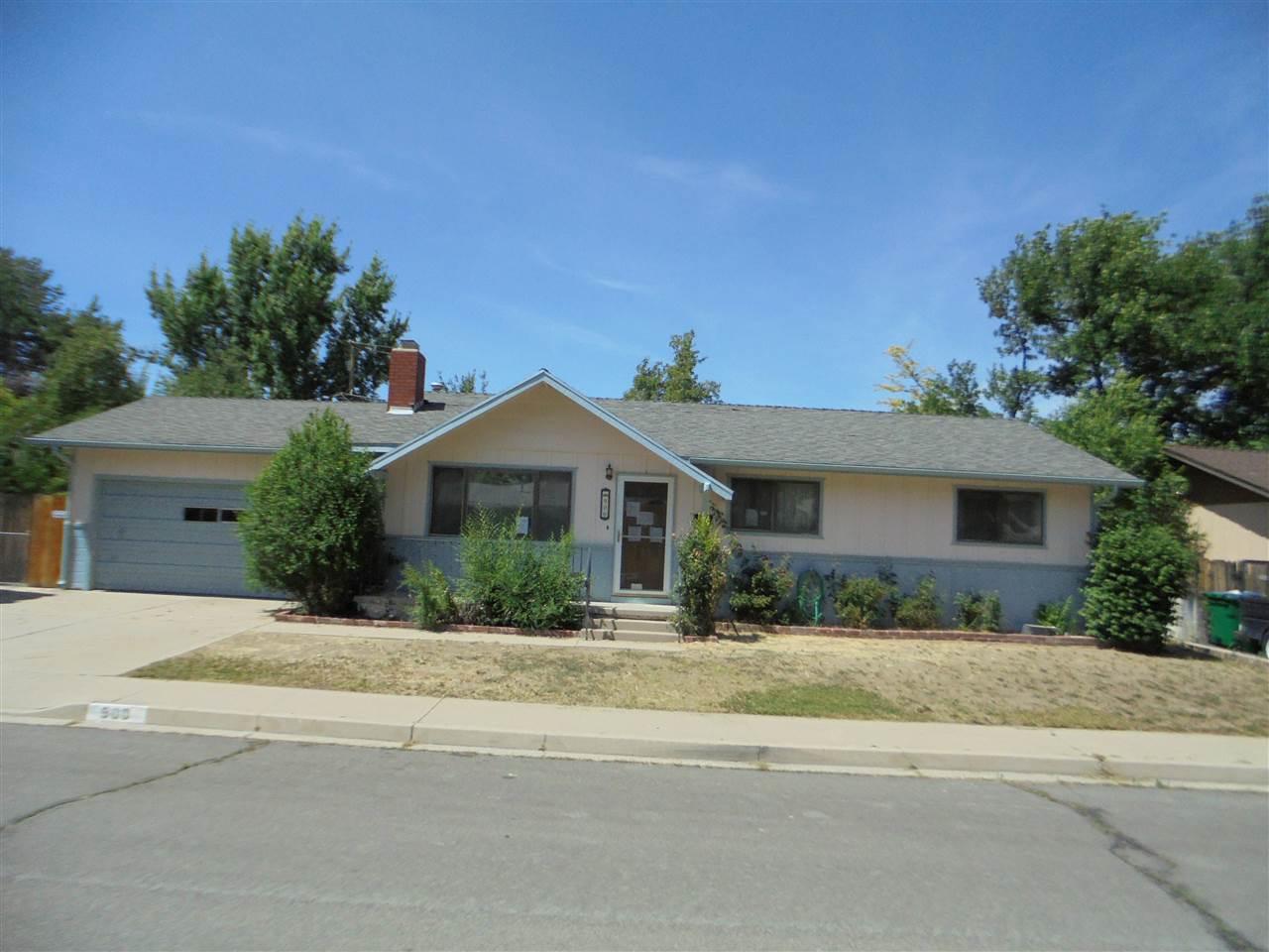 900 Carroll Dr - Photo 1