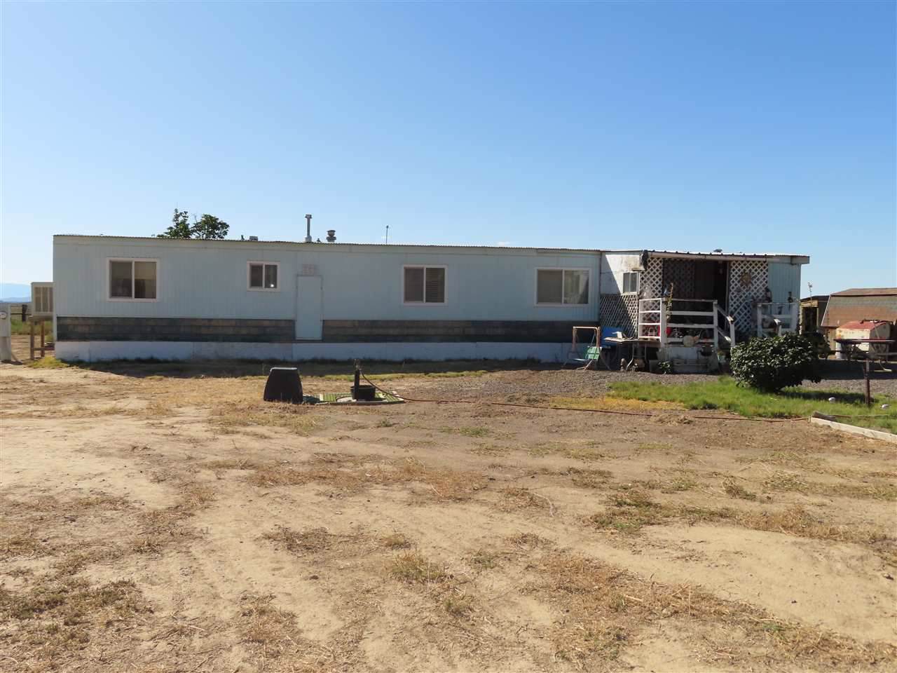 1120 Skyline Blvd - Photo 1