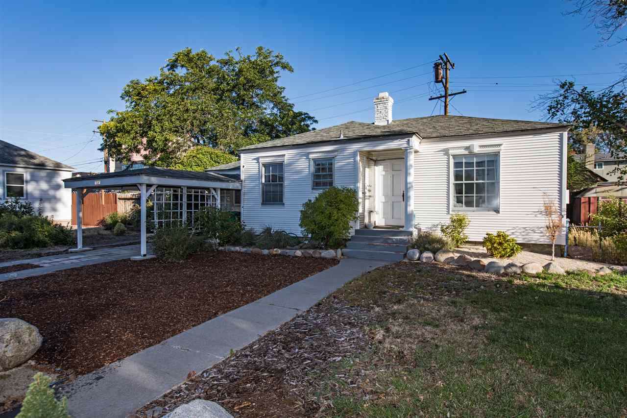 707 Claremont - Photo 1