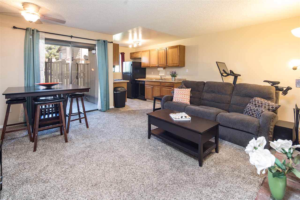 4821 Reggie - Photo 1