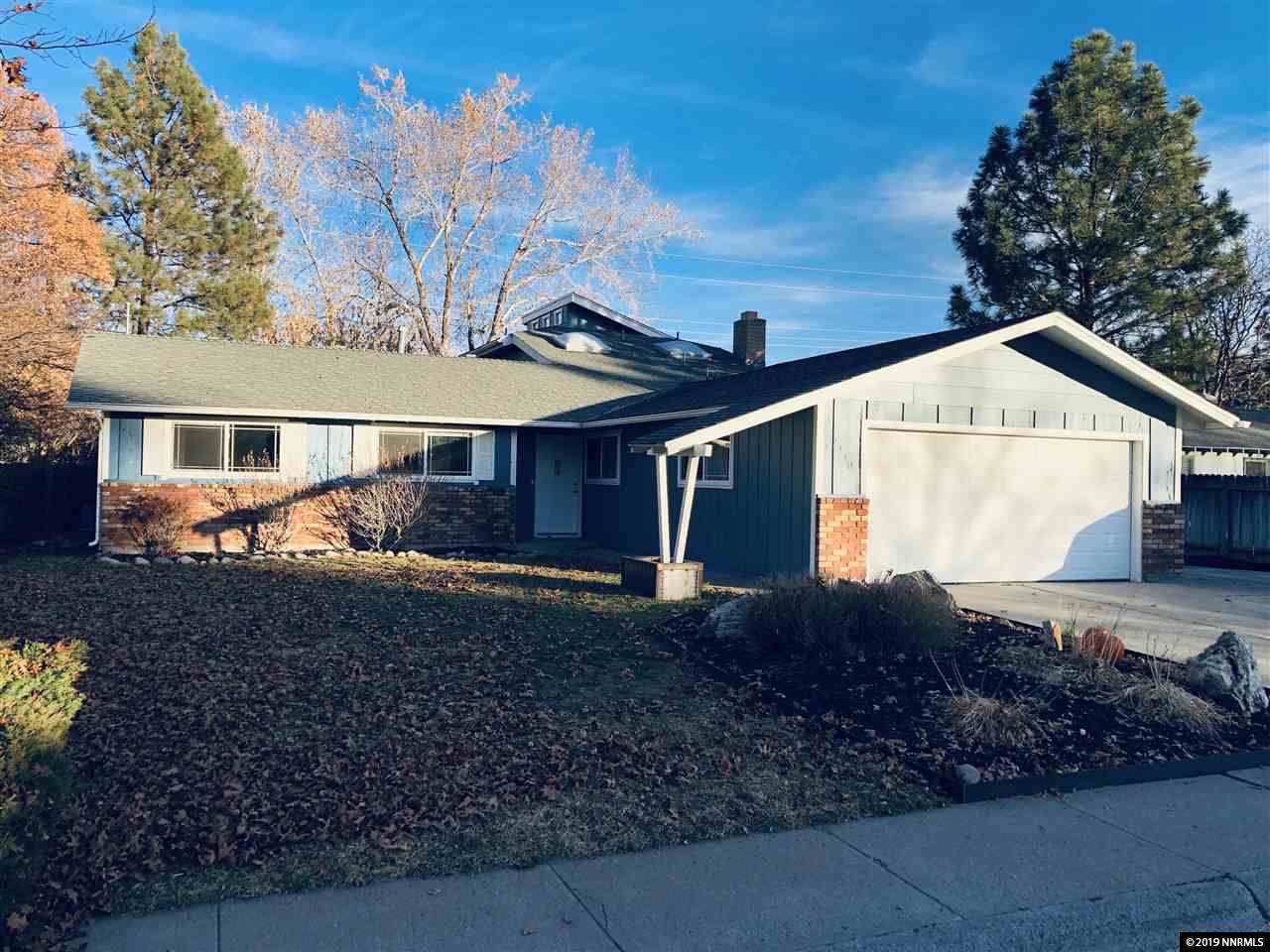 1110 Johnson Pl - Photo 1