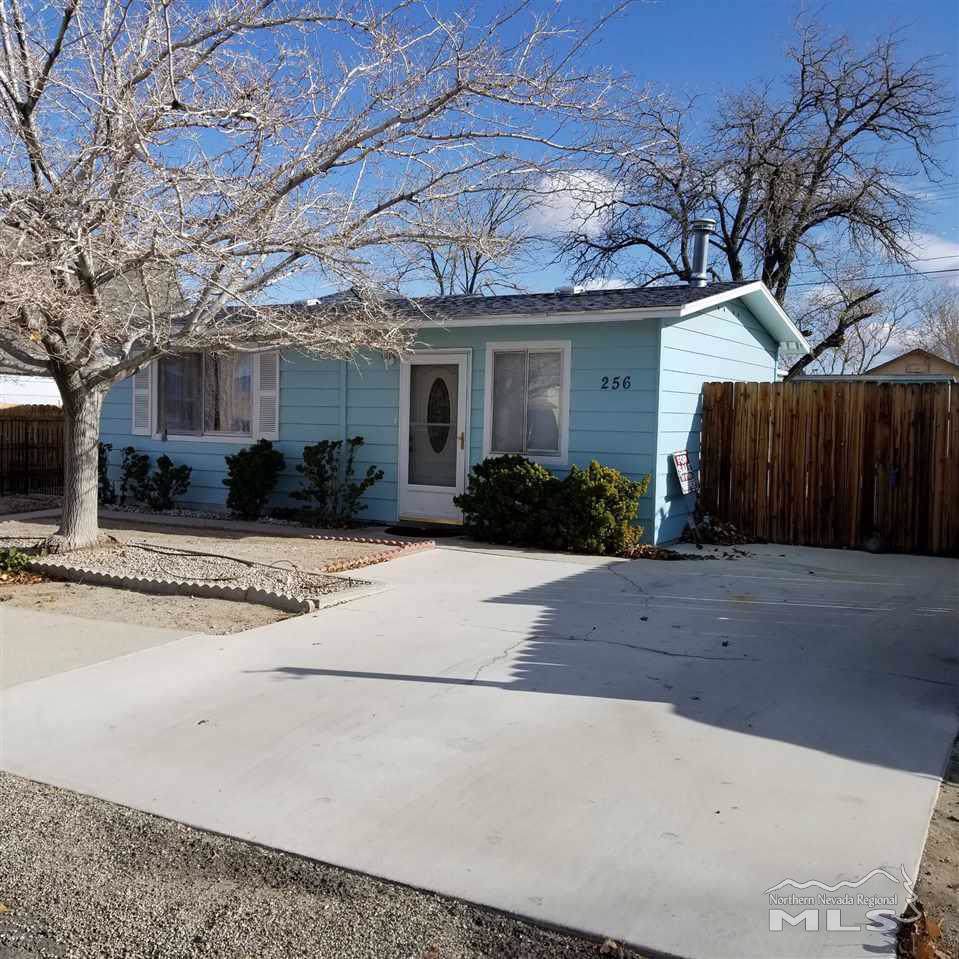 256 F Street - Photo 1