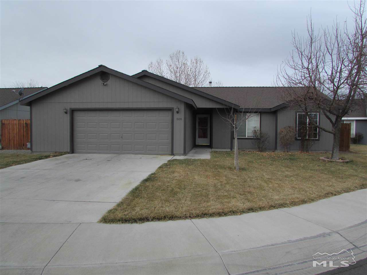 508 Garden Circle - Photo 1