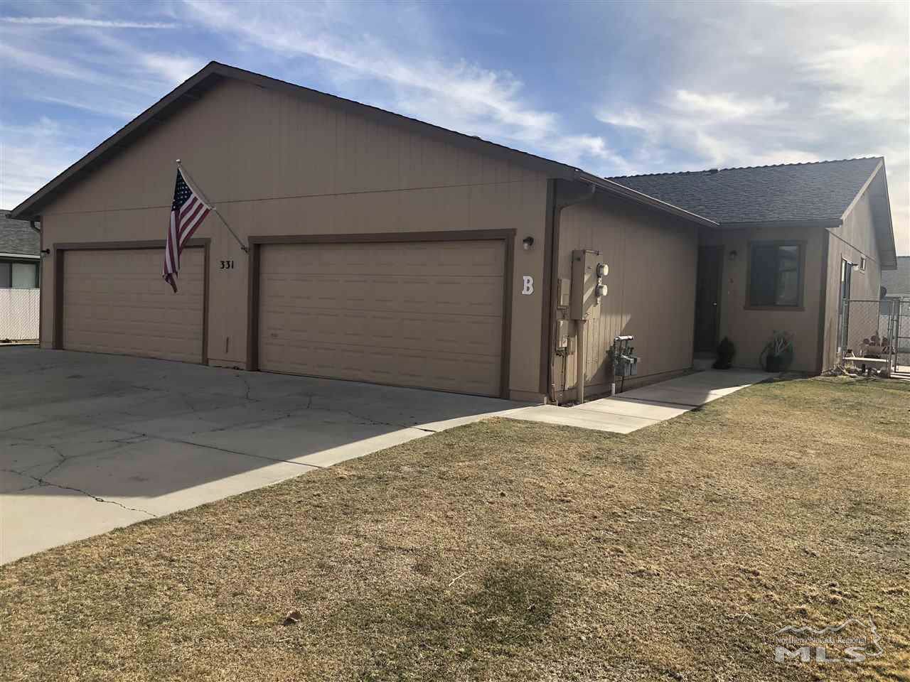 331 Sweetwater Circle - Photo 1