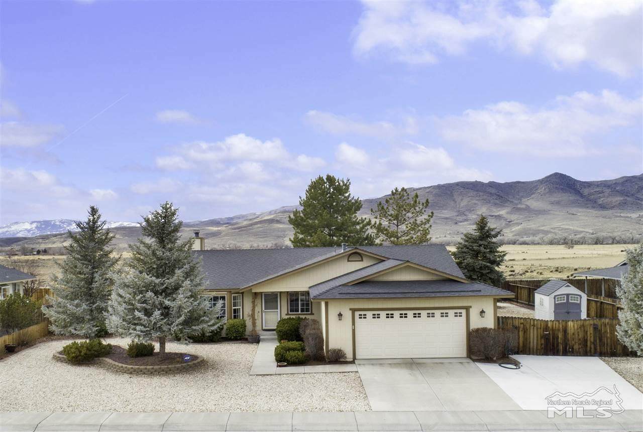 121 North Pointe Cir - Photo 1