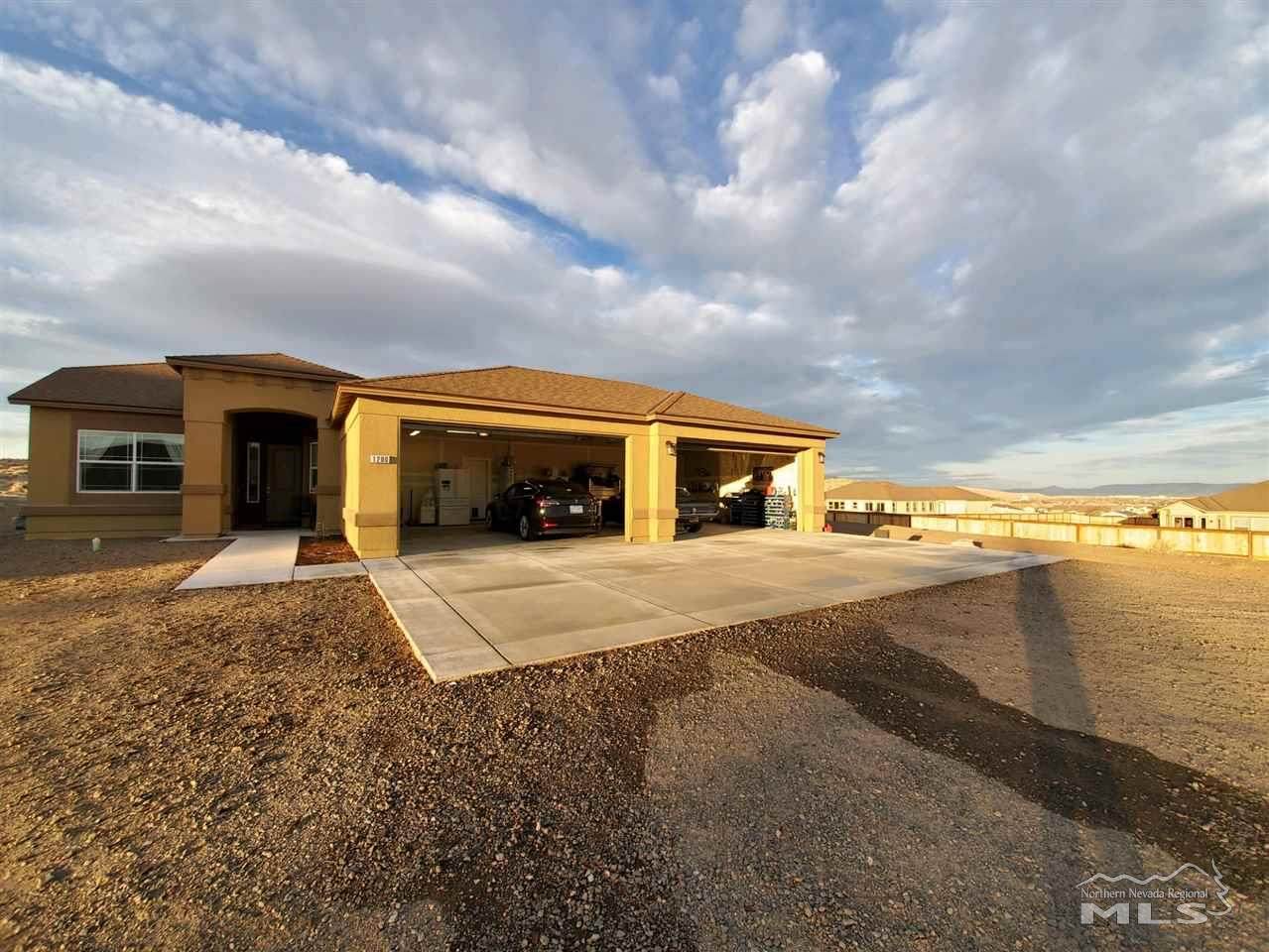 1200 Sage St - Photo 1