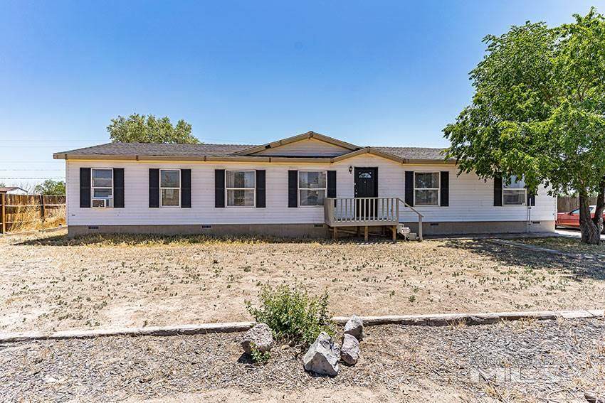 2700 Rawhide St - Photo 1