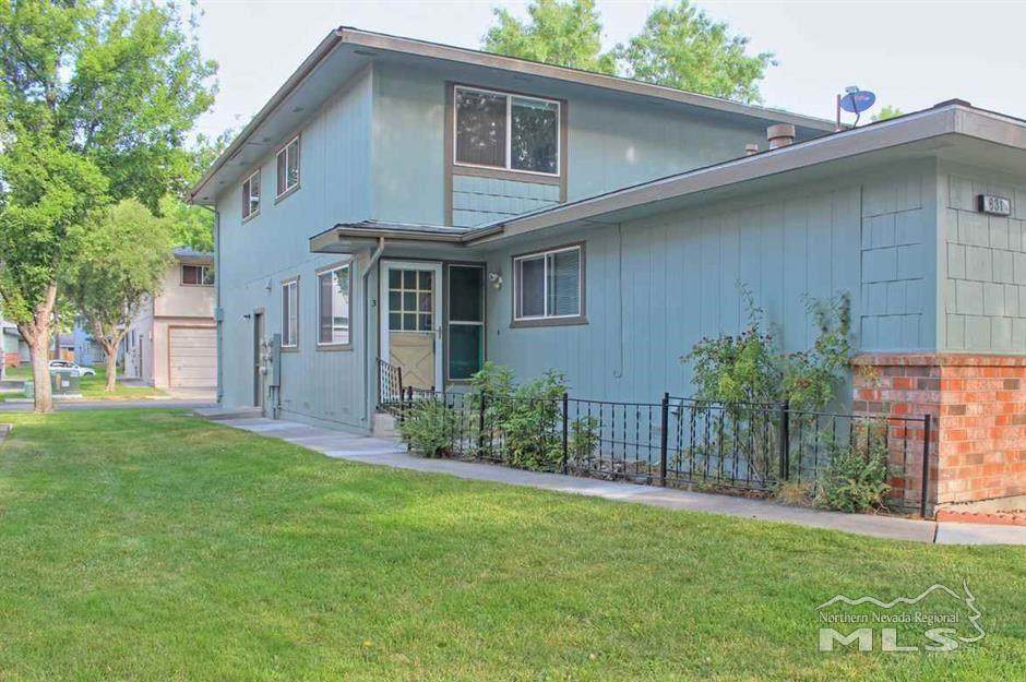 631 Oakwood - Photo 1