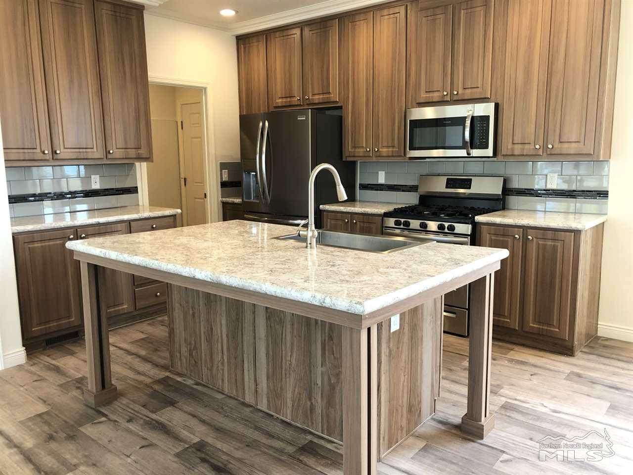 4940 Saguaro - Photo 1