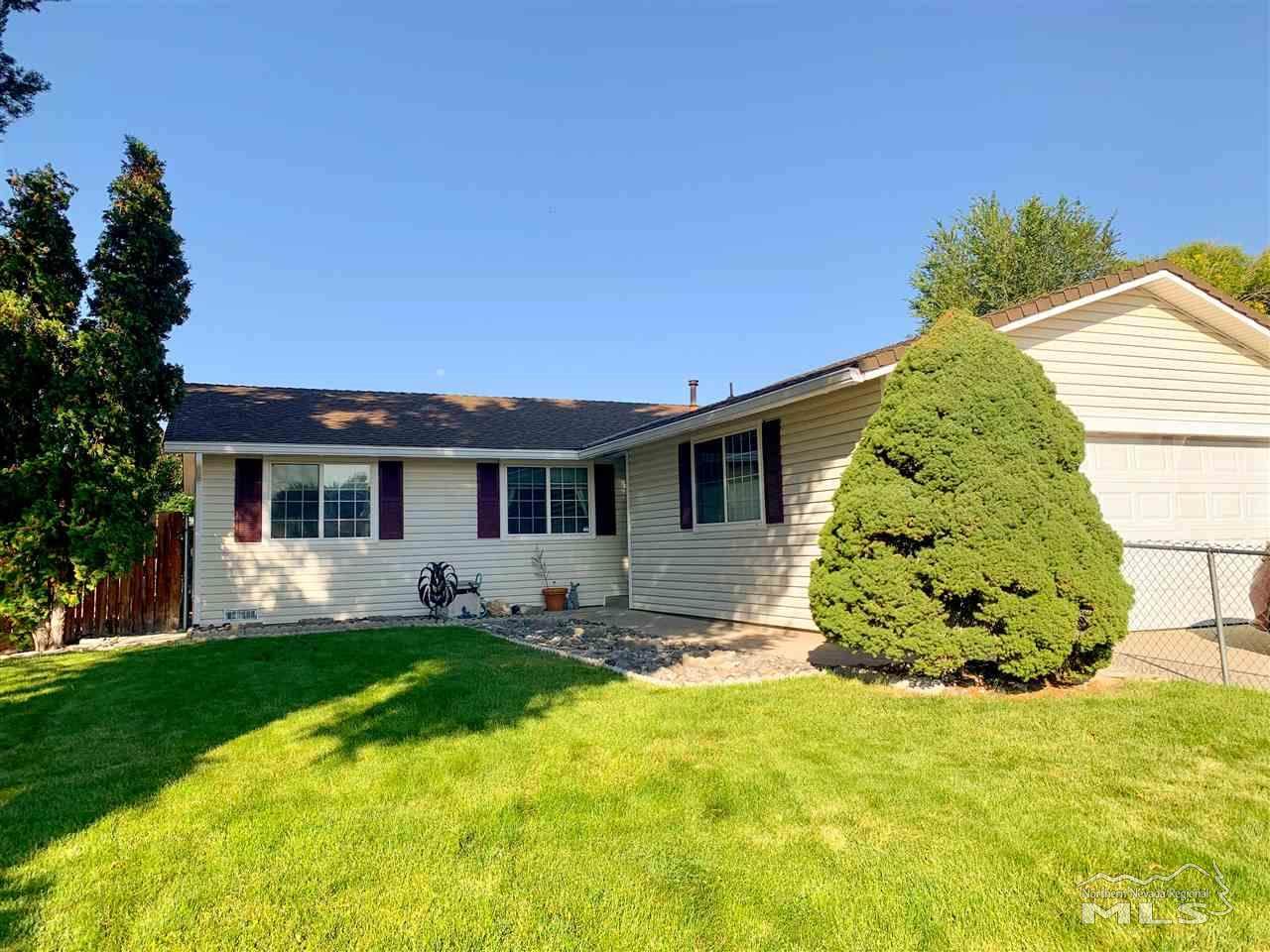 3195 Crescent - Photo 1