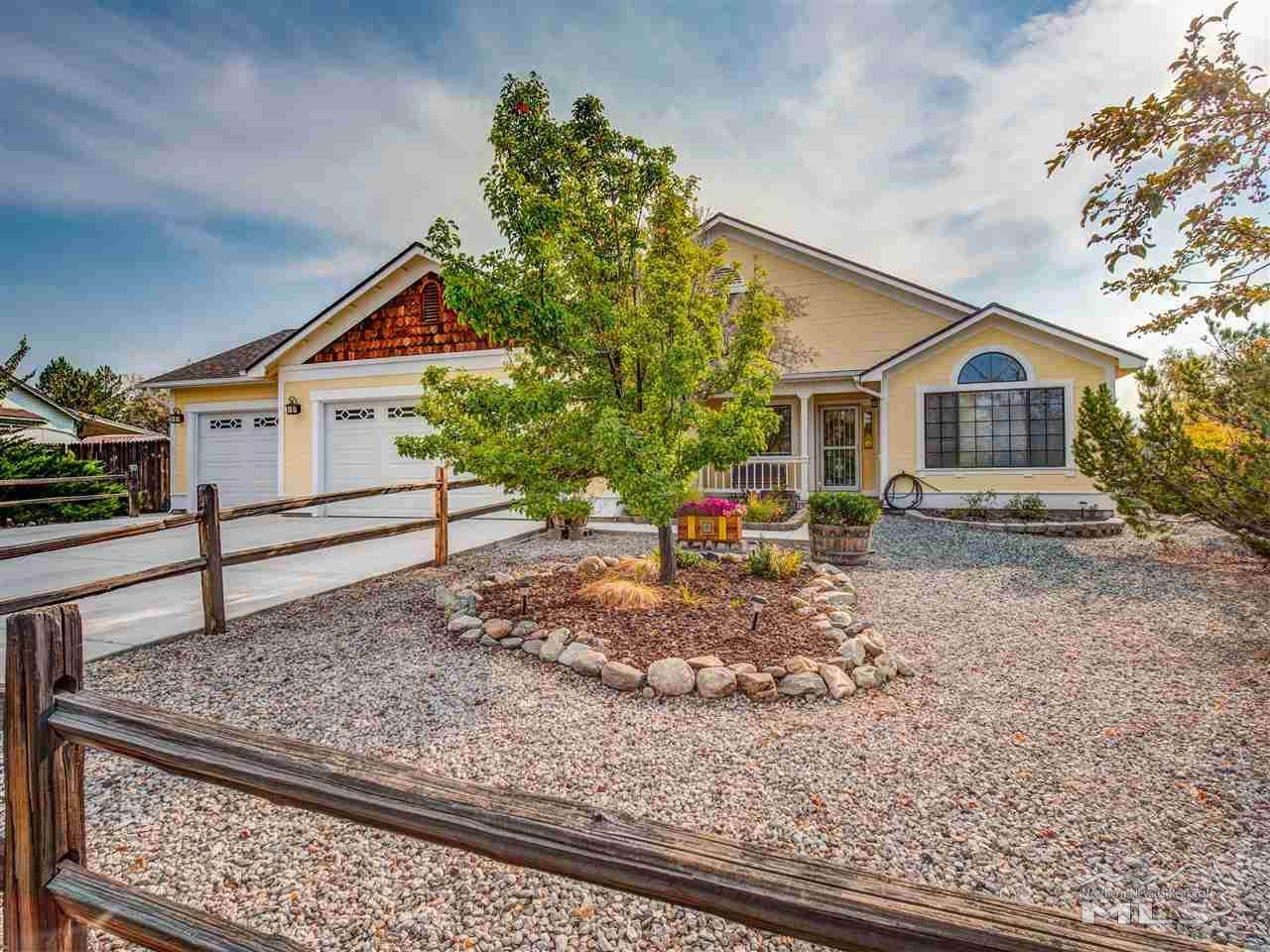 1273 Lariat Court - Photo 1