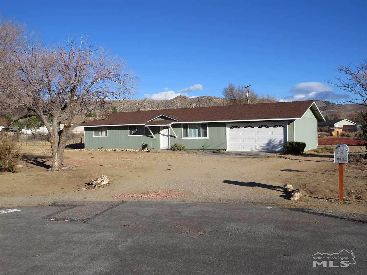 1694 Slide View Cir - Photo 1