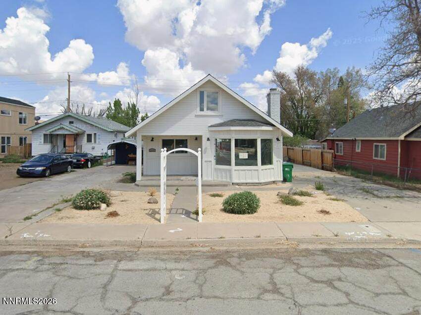 1832 H Street - Photo 1