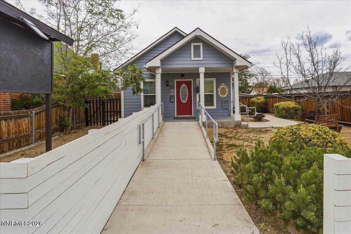 438 Pyramid Way - Photo 1
