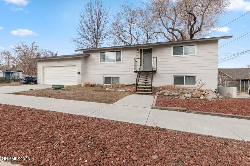 655 Walker Avenue - Photo 1