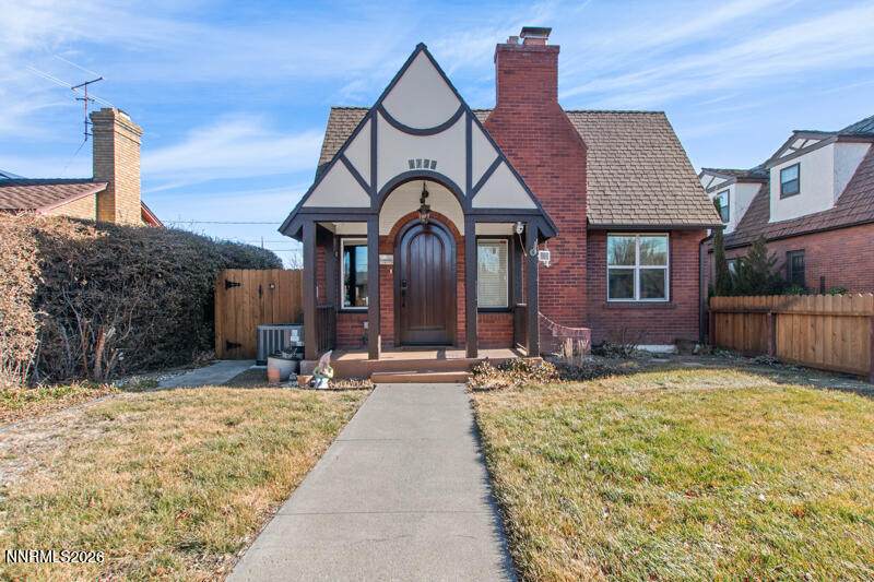 1122 Arlington Avenue - Photo 1