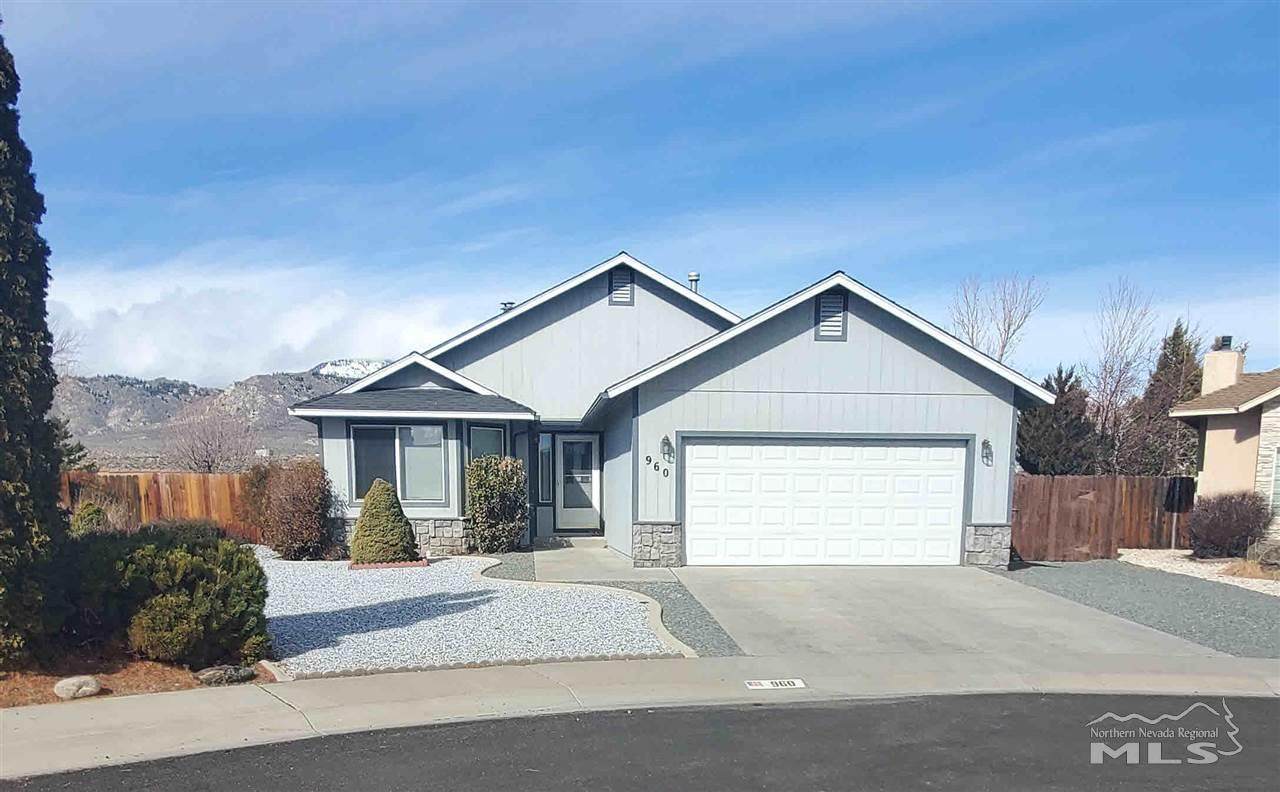 960 Hilltop Court - Photo 1