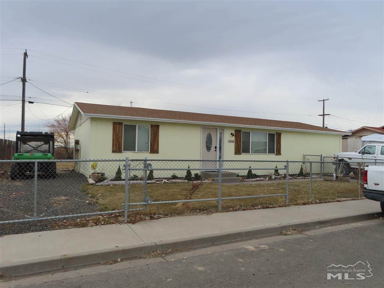 1048 Gold Creek Ave - Photo 1