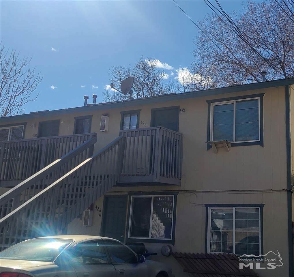 424 12th - Photo 1