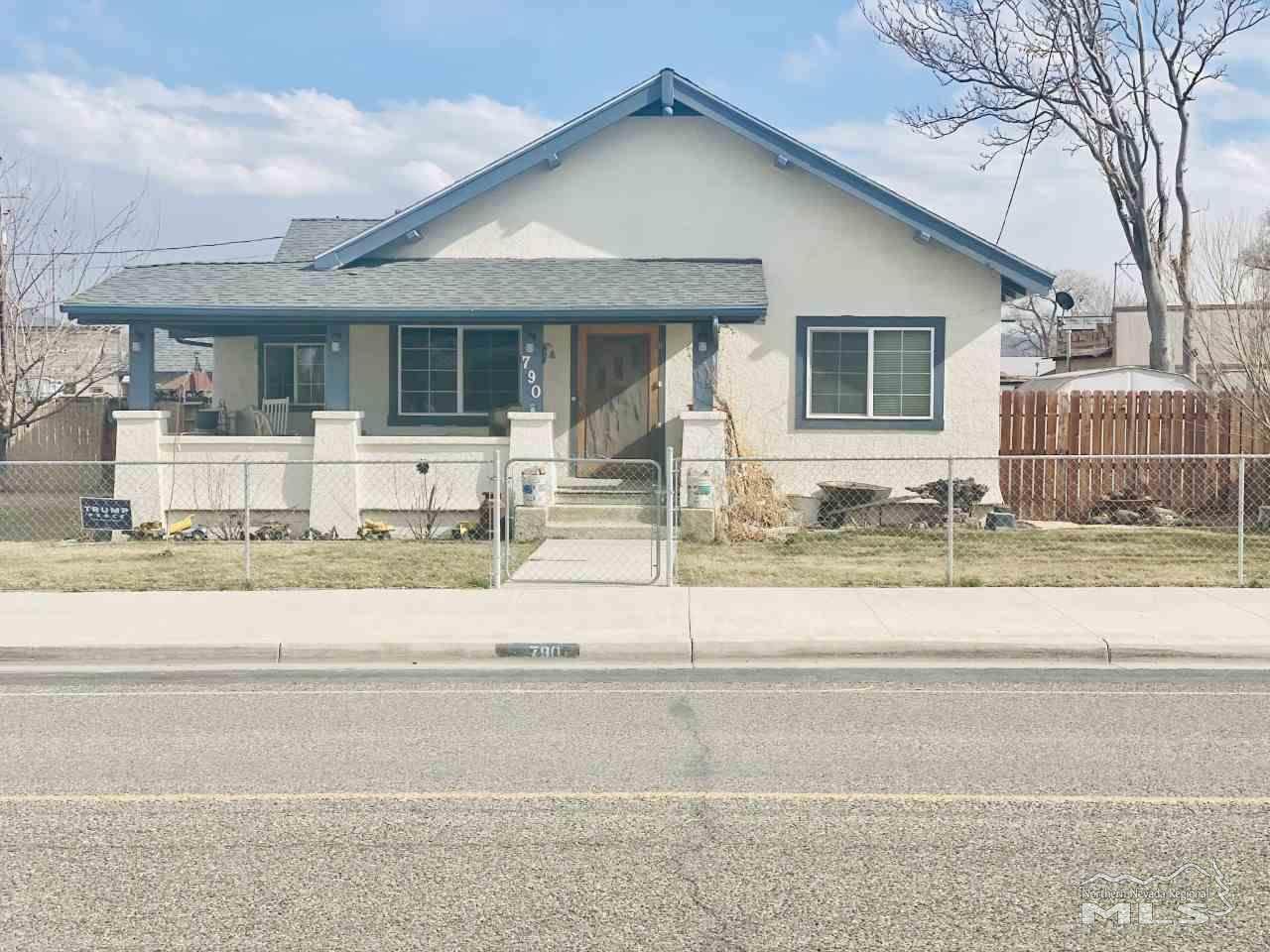 790 Cornell Ave - Photo 1