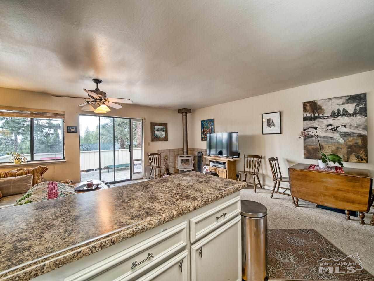 317 Cottonwood Ct - Photo 1