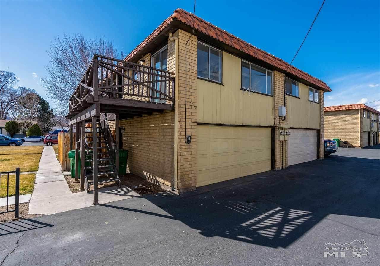 3300 Woodside Dr. - Photo 1