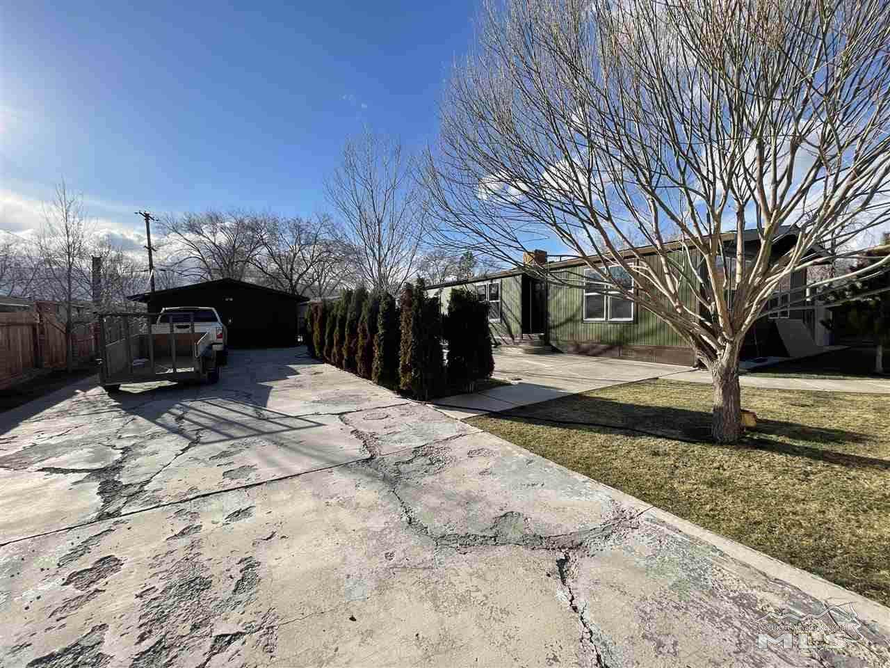 2558 Mayflower - Photo 1