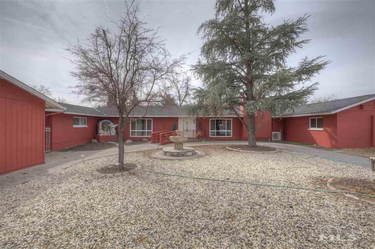 598 Plumb Ln - Photo 1